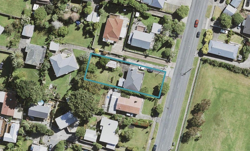 57 Rosier Road, Glen Eden, Auckland - Carousel 1
