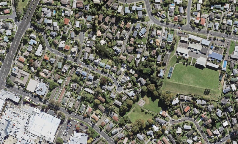 26 Camelot Place, Glenfield, Auckland - Carousel 1