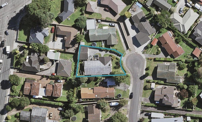 14 Mccall Place, Opaheke, Papakura - Carousel 1