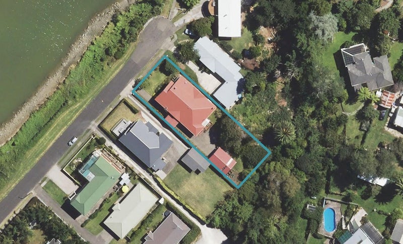 181 ESPLANADE, Inner Kaiti, Gisborne - Carousel 1