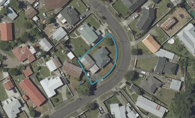 14 Tararua Terrace, Cloverlea, Palmerston North - Carousel 1