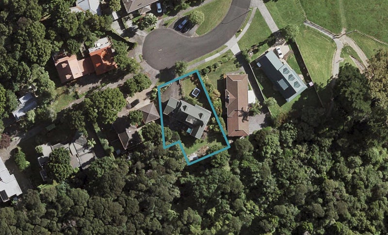 33 Nyssa Place, Totara Heights, Auckland - Carousel 1
