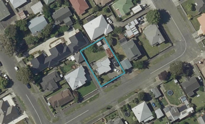 11 Douglas Street, West End, Palmerston North - Carousel 1