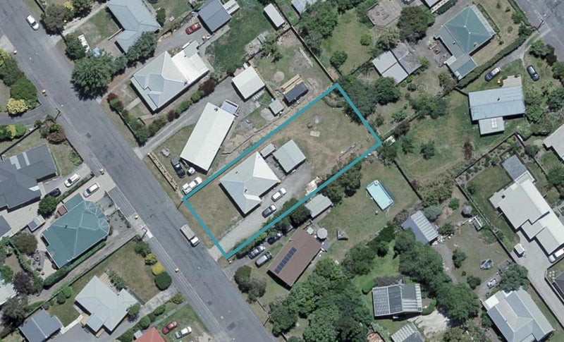 33 Cologne Street, Martinborough - Carousel 1