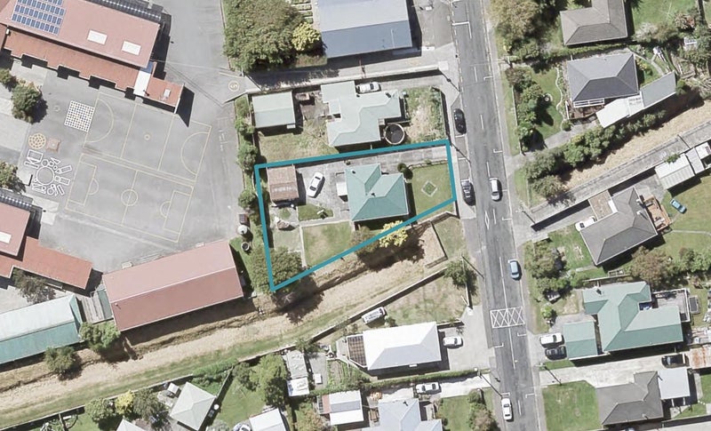 15 Frederick Street, Wainuiomata, Lower Hutt - Carousel 1
