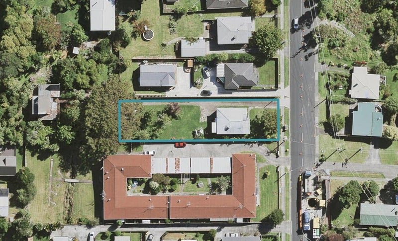 77 Glendale Road, Glen Eden, Auckland - Carousel 1