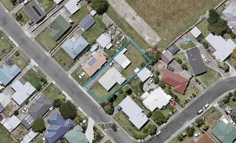 524 Lowe Street, Camberley, Hastings - Carousel 1