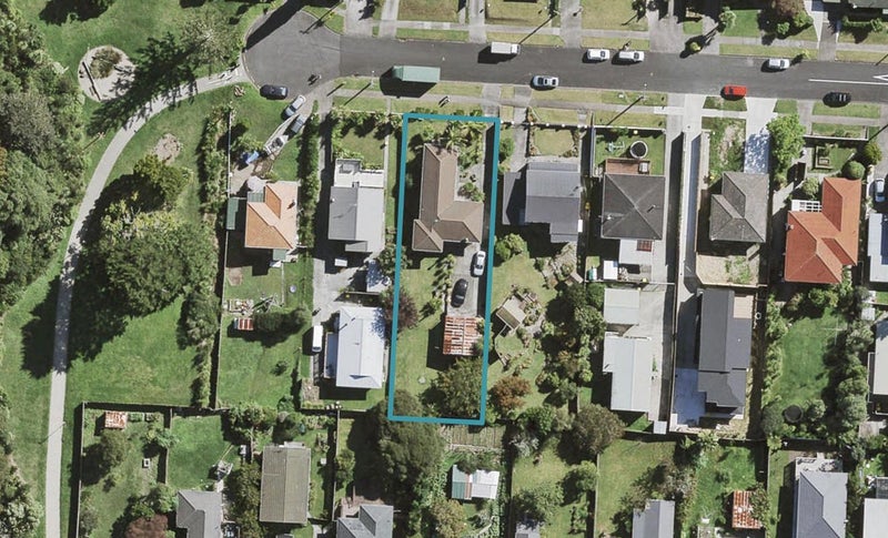 66 Savoy Road, Glen Eden, Auckland - Carousel 1
