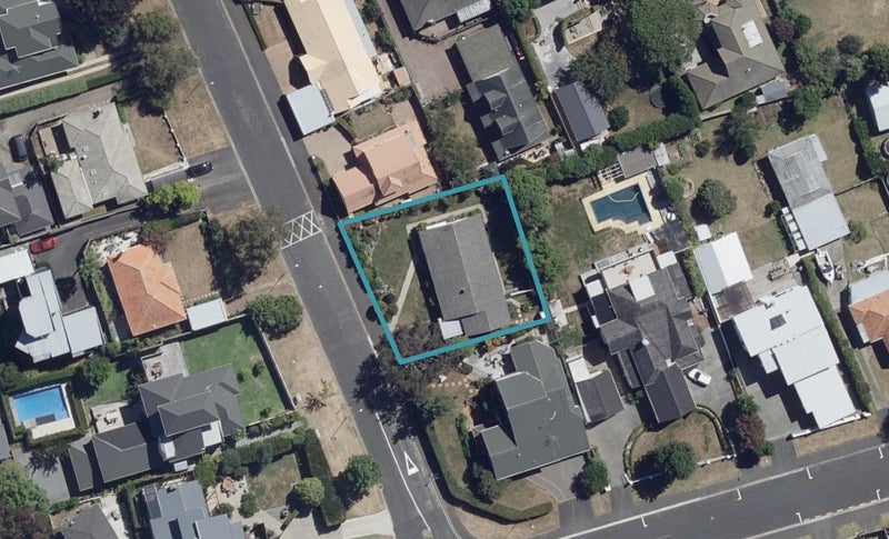 6 Dalethorpe Avenue, Fairfield, Hamilton - Carousel 1