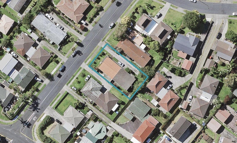 1/17 Cromdale Avenue, Highland Park, Auckland - Carousel 1