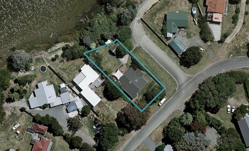 48 Airini Road, Waimarama, Havelock North - Carousel 1