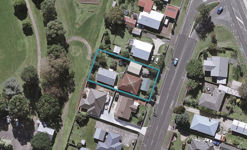 244 Coronation Avenue, Welbourn, New Plymouth - Carousel 1