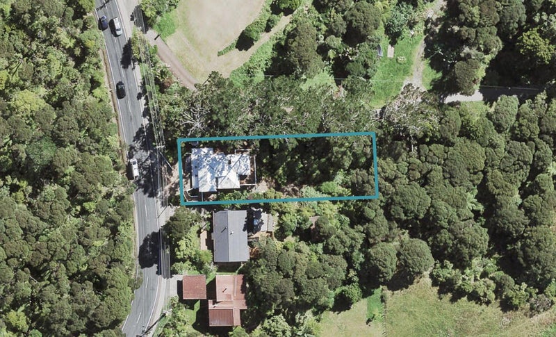 418 Huia Road, Laingholm, Auckland - Carousel 1