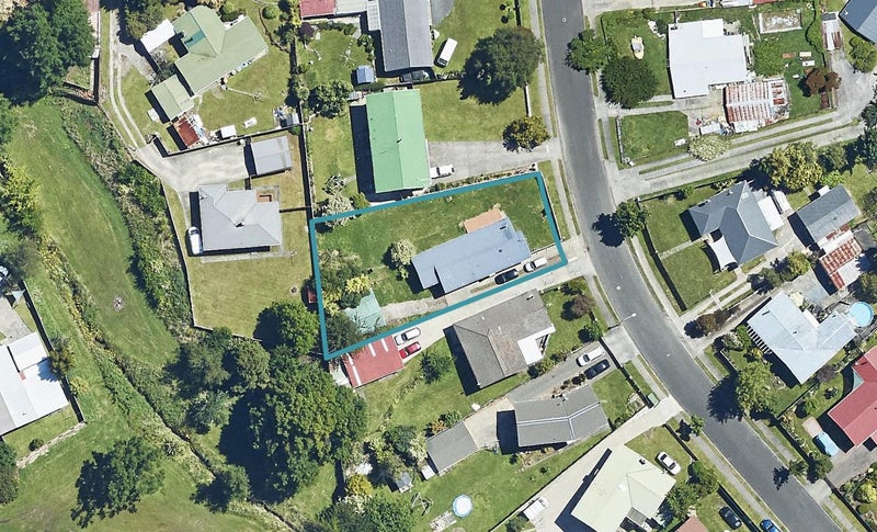 32 Joanne Crescent, Pukehangi, Rotorua - Carousel 1
