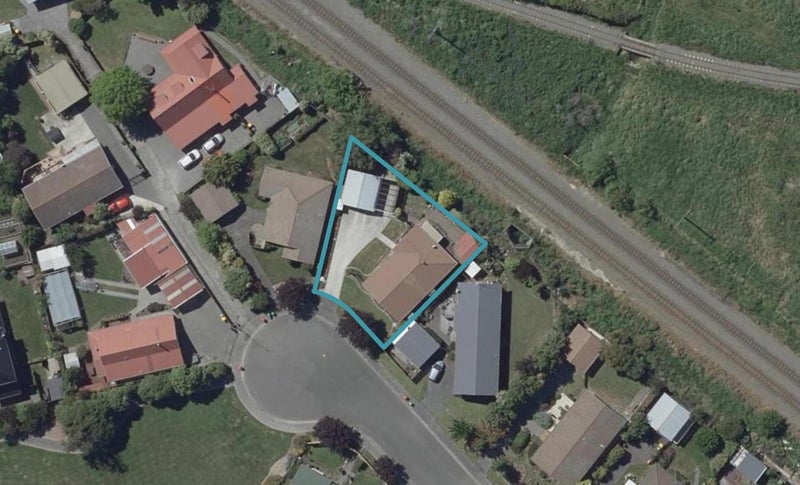 25 Warner Place, Heathcote Valley, Christchurch - Carousel 1