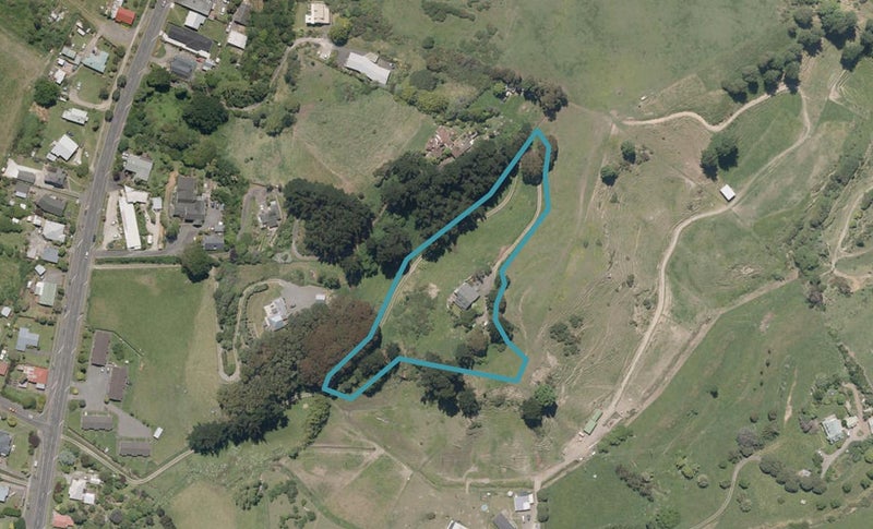 5 Ngatarua North Road, Putiki, Whanganui - Carousel 1