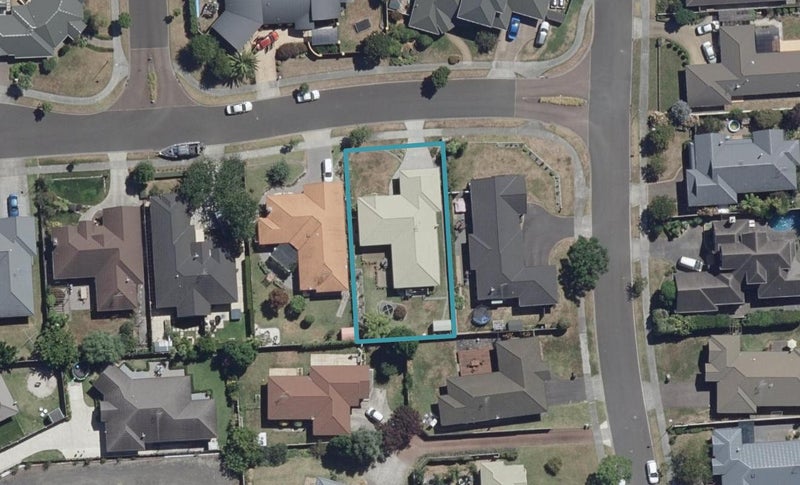 12 Chesterfield Place, Rototuna, Hamilton - Carousel 1