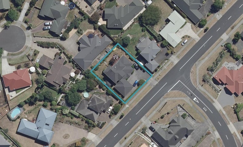 91 Rototuna Road, Rototuna, Hamilton - Carousel 1