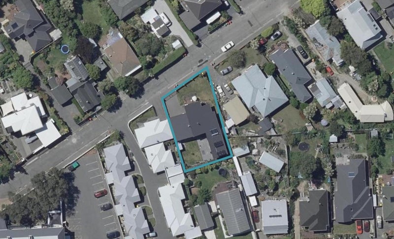 20 Flavell Street, Heathcote Valley, Christchurch - Carousel 1
