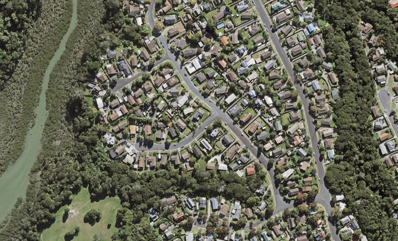 1C Thistledew Place, Bayview, Auckland - Carousel 1