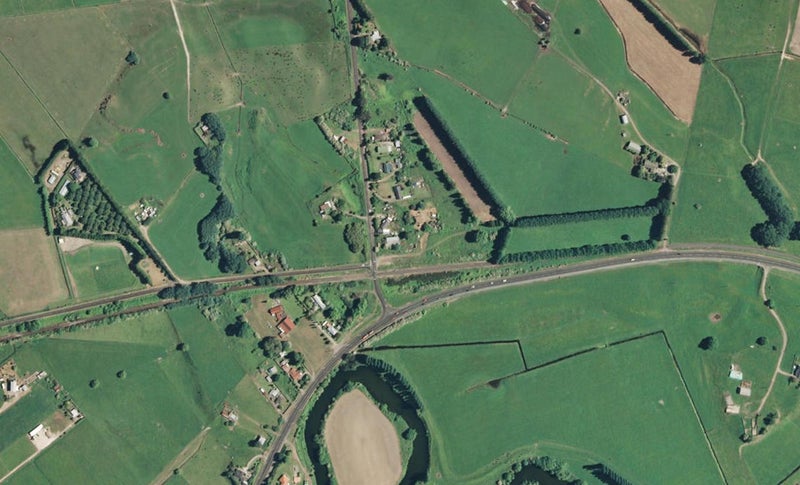 8 Pah Road, Te Puke, Te Puke - Carousel 1