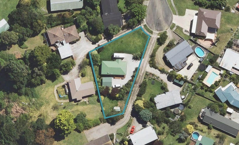 15 Turanga Street, Kaiti, Gisborne - Carousel 1