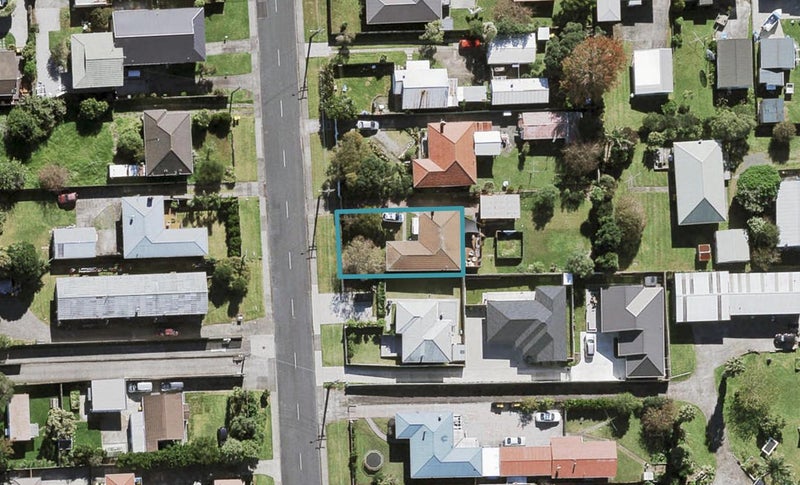 799B Te Atatu Road, Te Atatu Peninsula, Auckland - Carousel 1