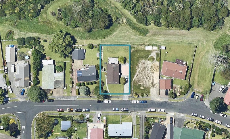 87 Laurence Street North, Gate Pa, Tauranga - Carousel 1