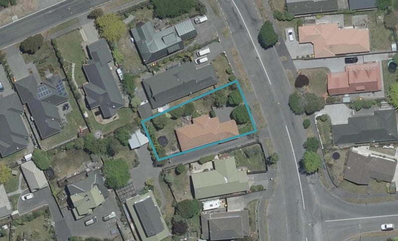 267 Queenspark Drive, Parklands, Christchurch - Carousel 1