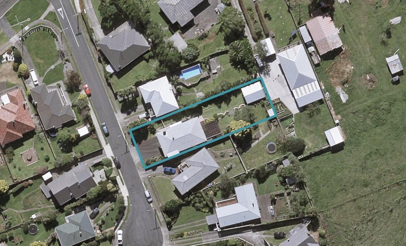 3 Hulke Crescent, Bell Block, New Plymouth - Carousel 1