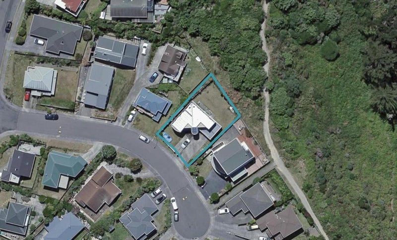 7 Bury Grove, Strathmore Park, Wellington - Carousel 1