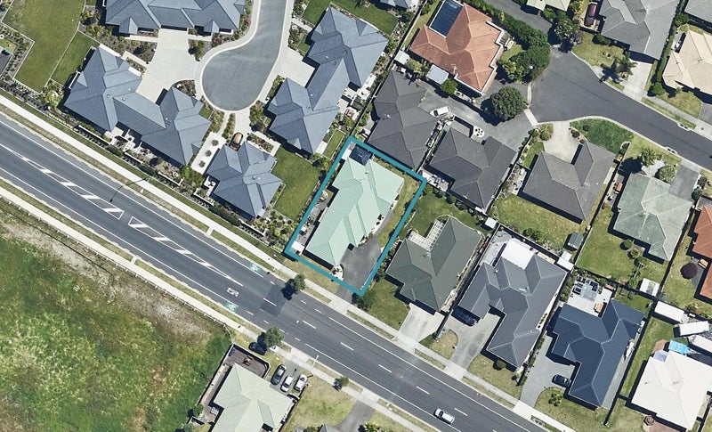 321 Grenada Street, Papamoa Beach, Papamoa - Carousel 1