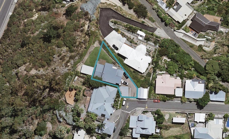 42 Hospital Terrace, Hospital Hill, Napier - Carousel 1