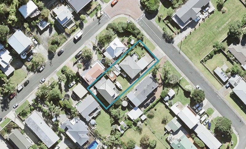 6 Herman Street, Arkles Bay, Whangaparaoa - Carousel 1