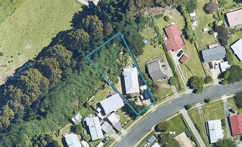 40 Sunline Place, Ngongotaha, Rotorua - Carousel 1
