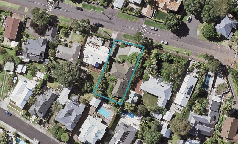 8 Takarunga Road, Devonport, Auckland - Carousel 1