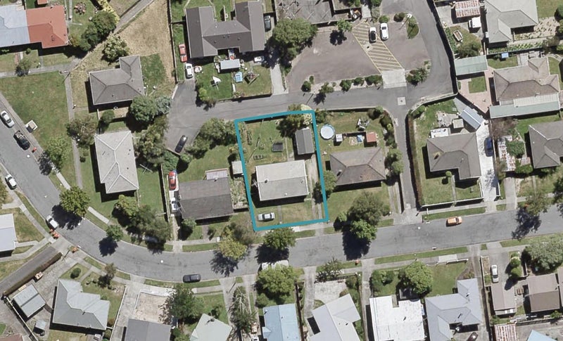 8 Bonnie Glen Crescent, Ebdentown, Upper Hutt - Carousel 1