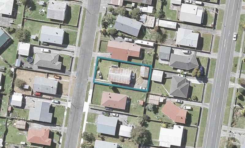 32 Hamstead Street, Wainuiomata, Lower Hutt - Carousel 1