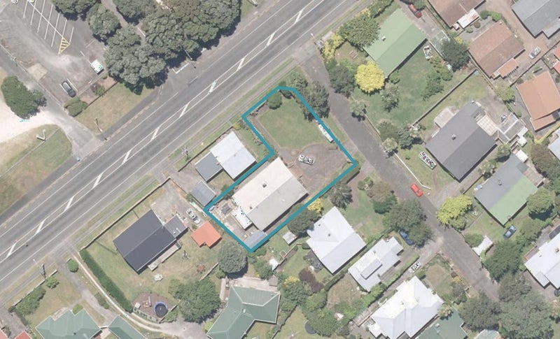 2 Cavell Place, Gonville, Whanganui - Carousel 1