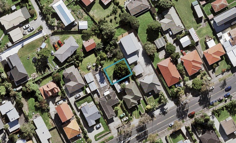 11C Avondale Road, Avondale, Auckland - Carousel 1