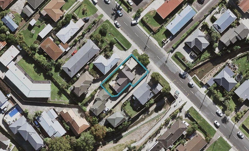 18 Hillcrest Avenue, Hillcrest, Auckland - Carousel 1