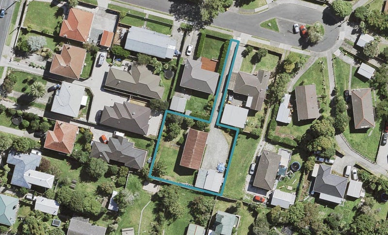 3 Karina Place, Glen Eden, Auckland - Carousel 1