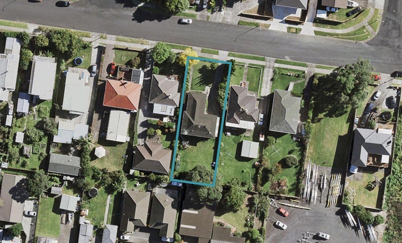 15 Greers Road, Weymouth, Auckland - Carousel 1