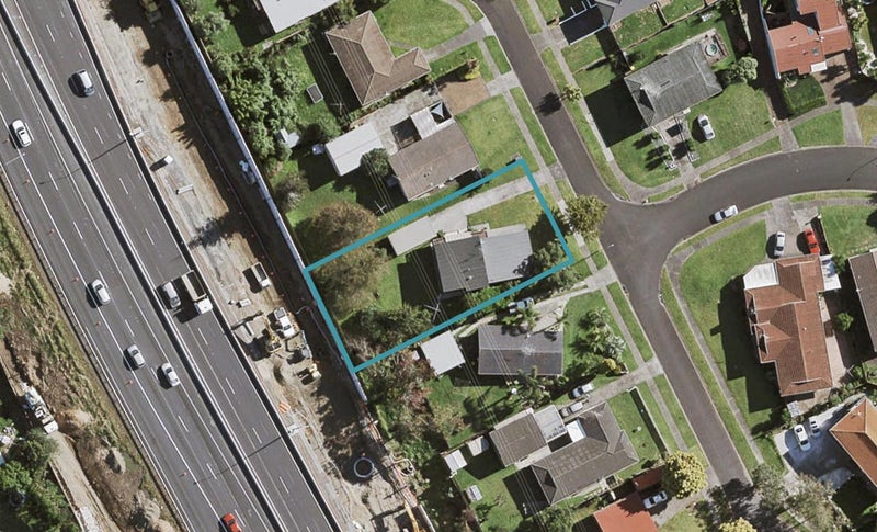 43 Balgowan Terrace, Conifer Grove, Takanini - Carousel 1