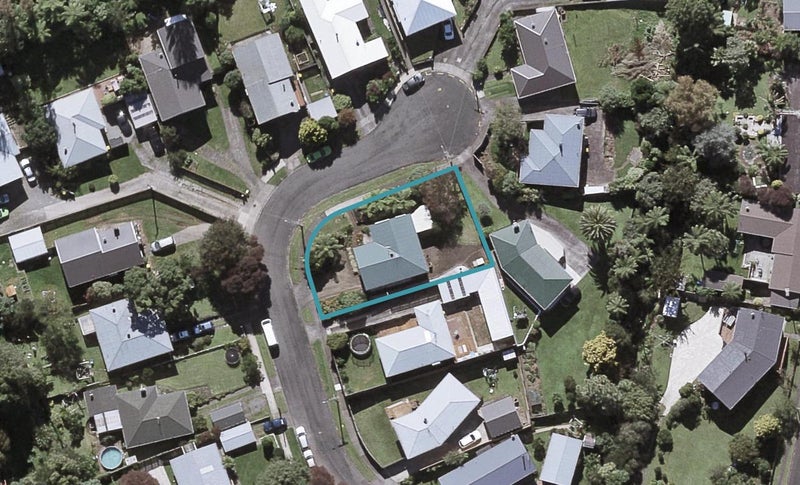 20 Elizabeth Place, Ferndale, New Plymouth - Carousel 1