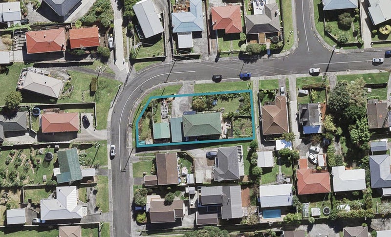 27 Sunnyfield Crescent, Glenfield, Auckland - Carousel 1