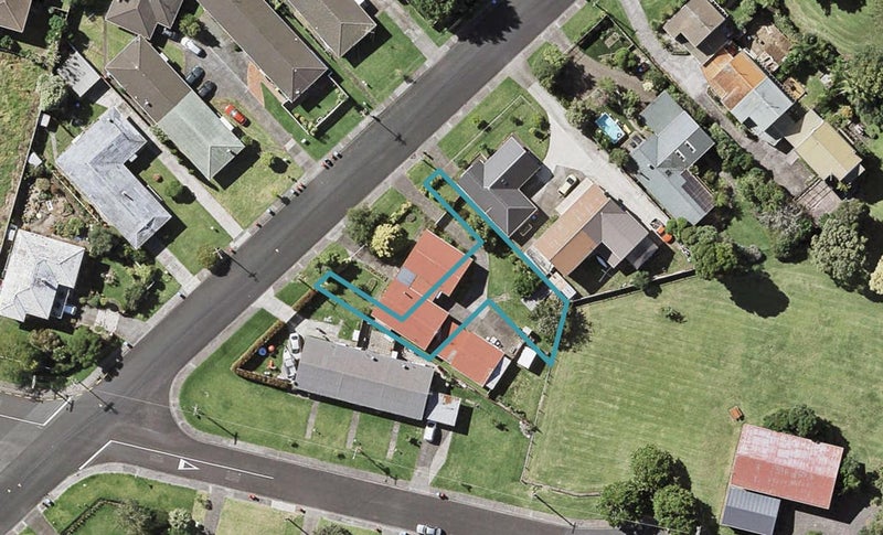 7/28 Riverview Road, Panmure, Auckland - Carousel 1