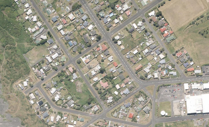 13 Cornfoot Street, Castlecliff, Whanganui - Carousel 1