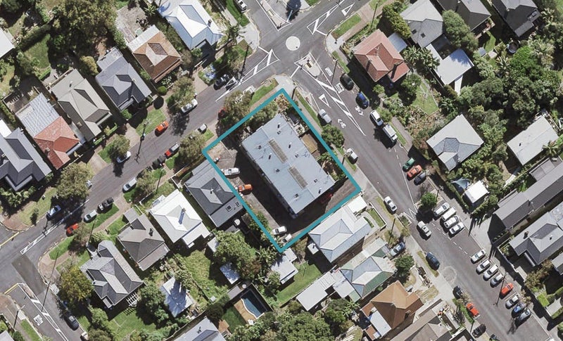 3/90 Crummer Road, Grey Lynn, Auckland - Carousel 1