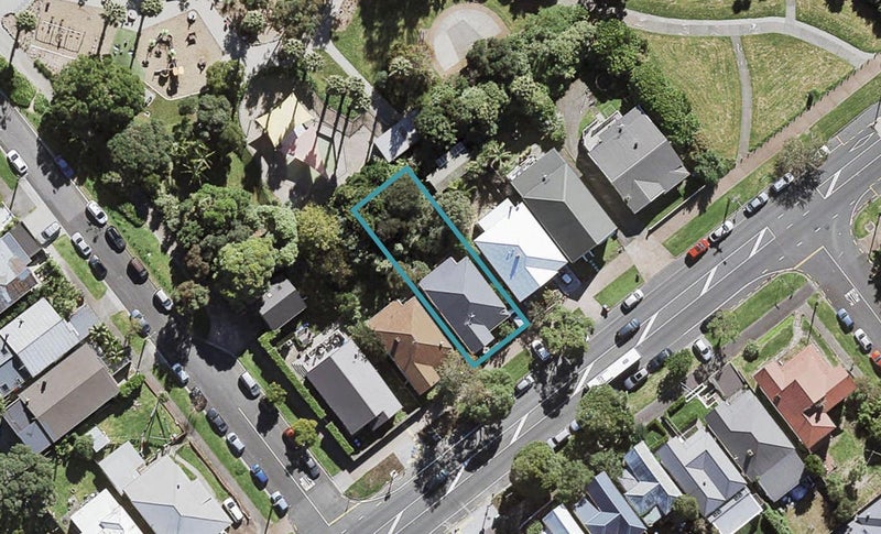 79 Williamson Avenue, Grey Lynn, Auckland - Carousel 1